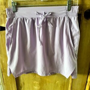 Women Skort Size Small. Beautiful Lavender.